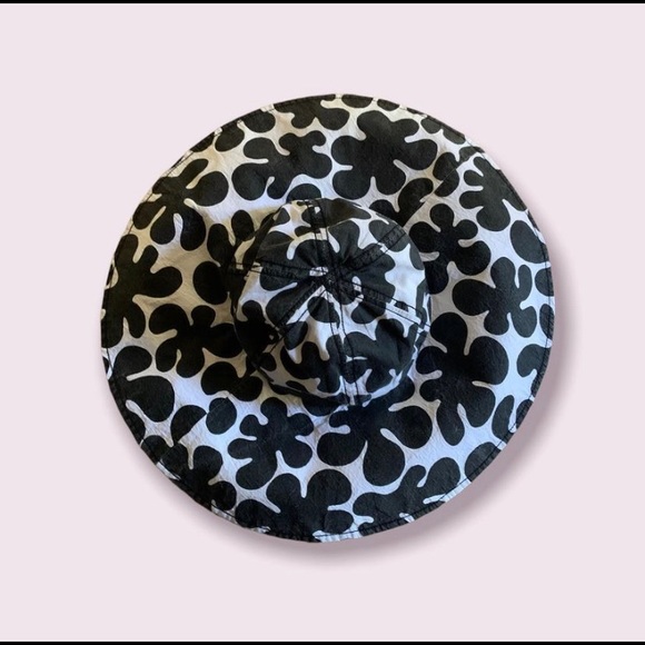 Cow print hat - Picture 3 of 4